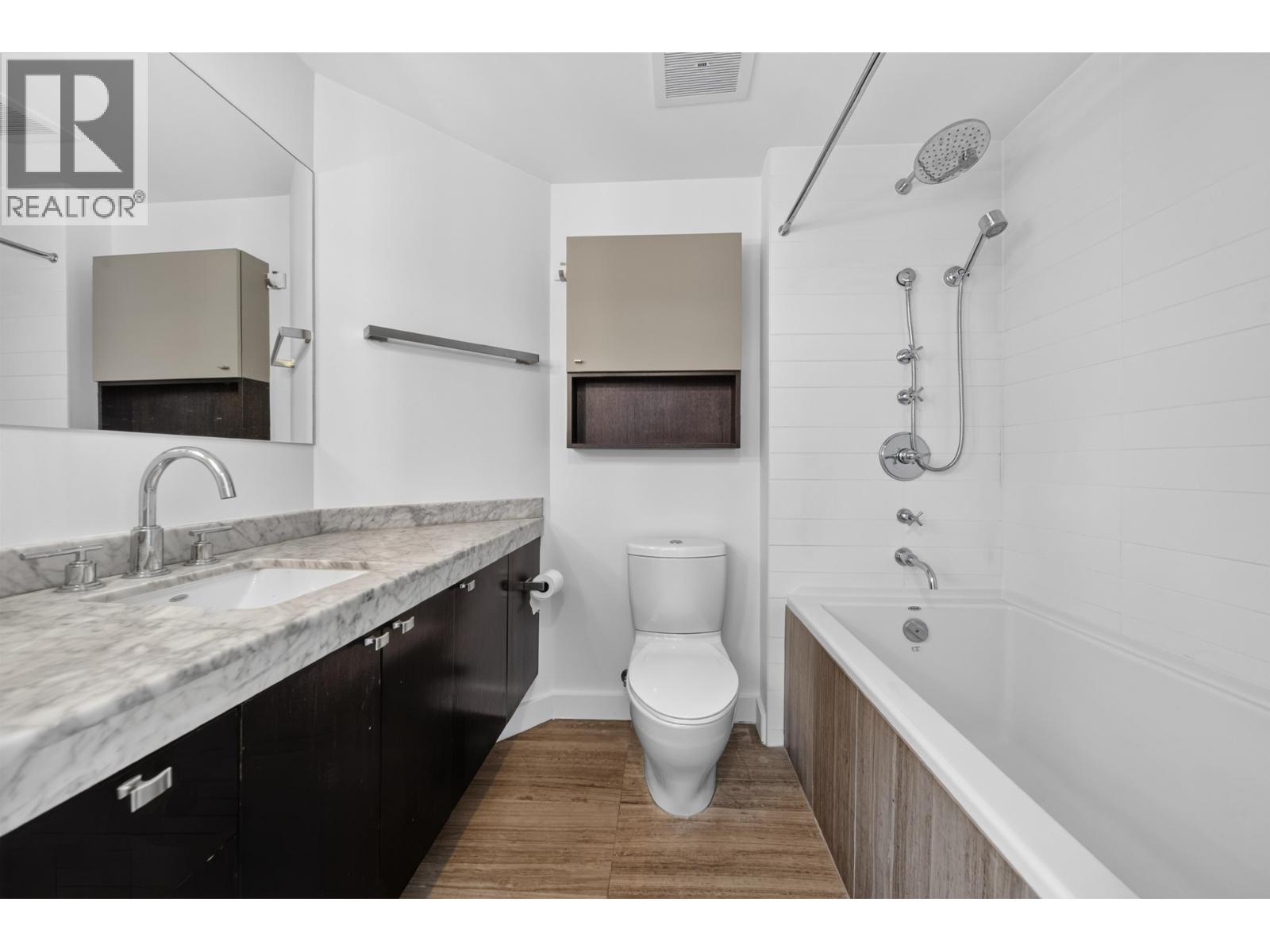 2 Bed, 2 Bath House for Sale in Vancouver – 3508 1372 SEYMOUR STREET, Vancouver – MLS# R3160365 - Image 20