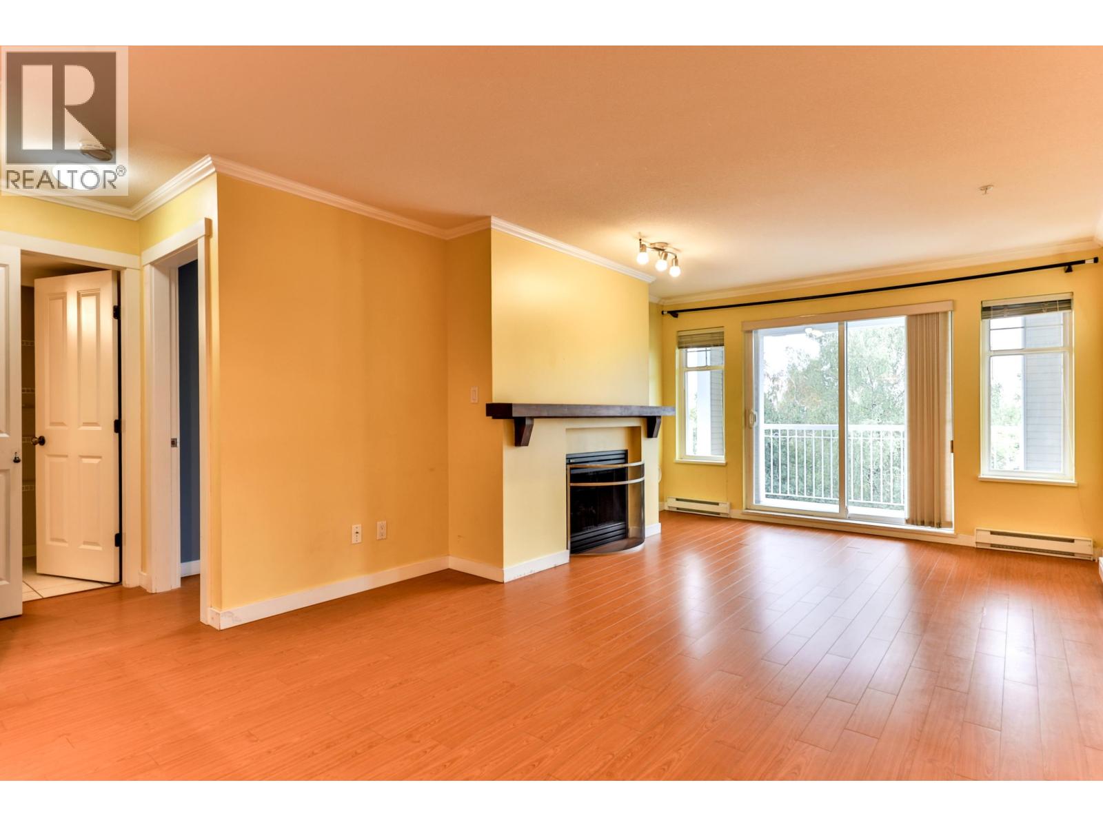 312 1420 PARKWAY BOULEVARD — photo 4