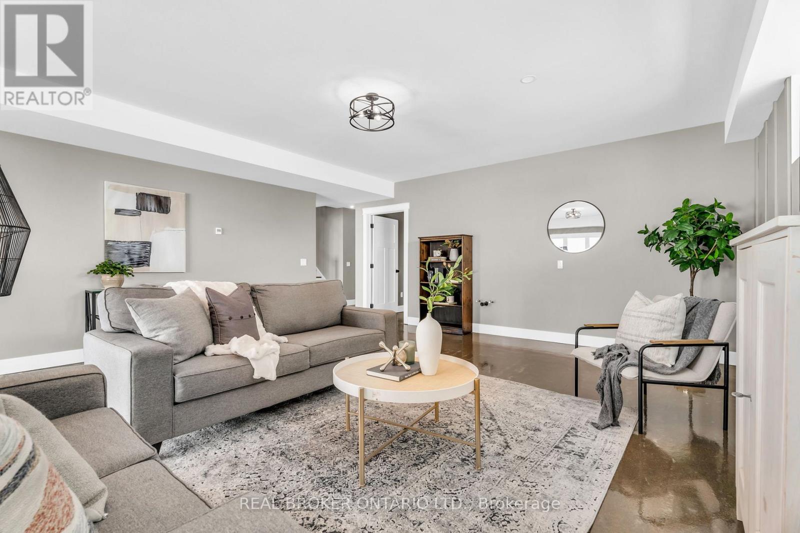 706249 COUNTY ROAD 21 - Image 30