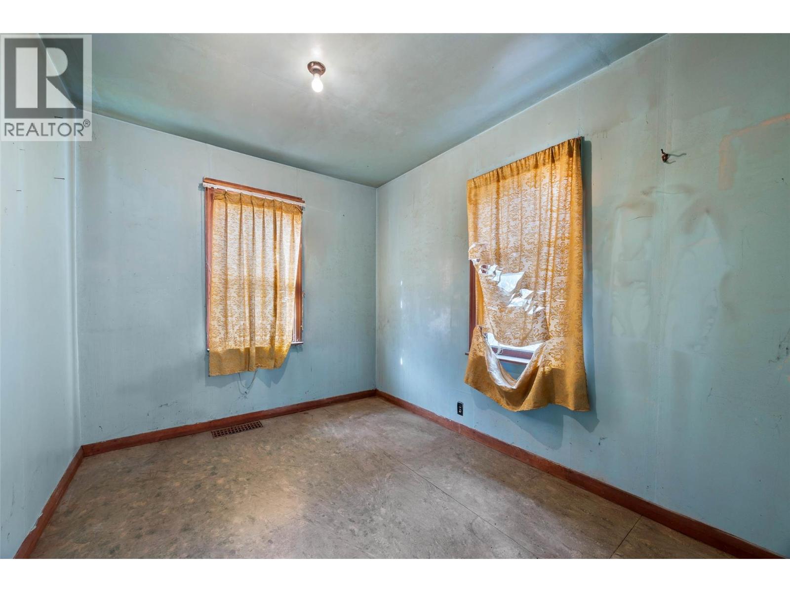 322 LINDEN Avenue - Image 16