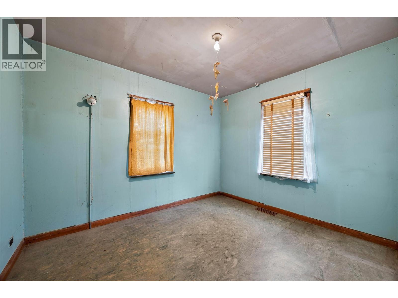 322 LINDEN Avenue - Image 17