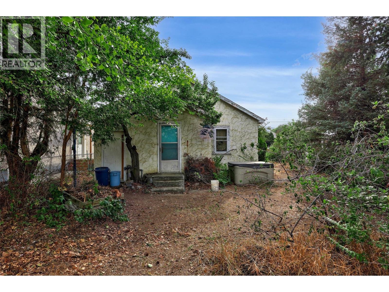 322 LINDEN Avenue - 30