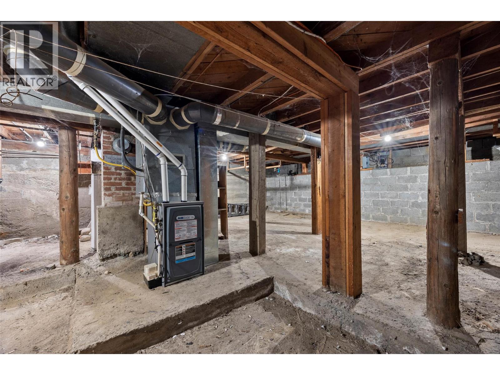322 LINDEN Avenue - 21
