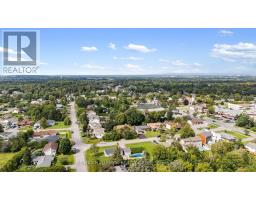 11 Bobcat Way Street, Ottawa, ON K2S1P3 Photo 9