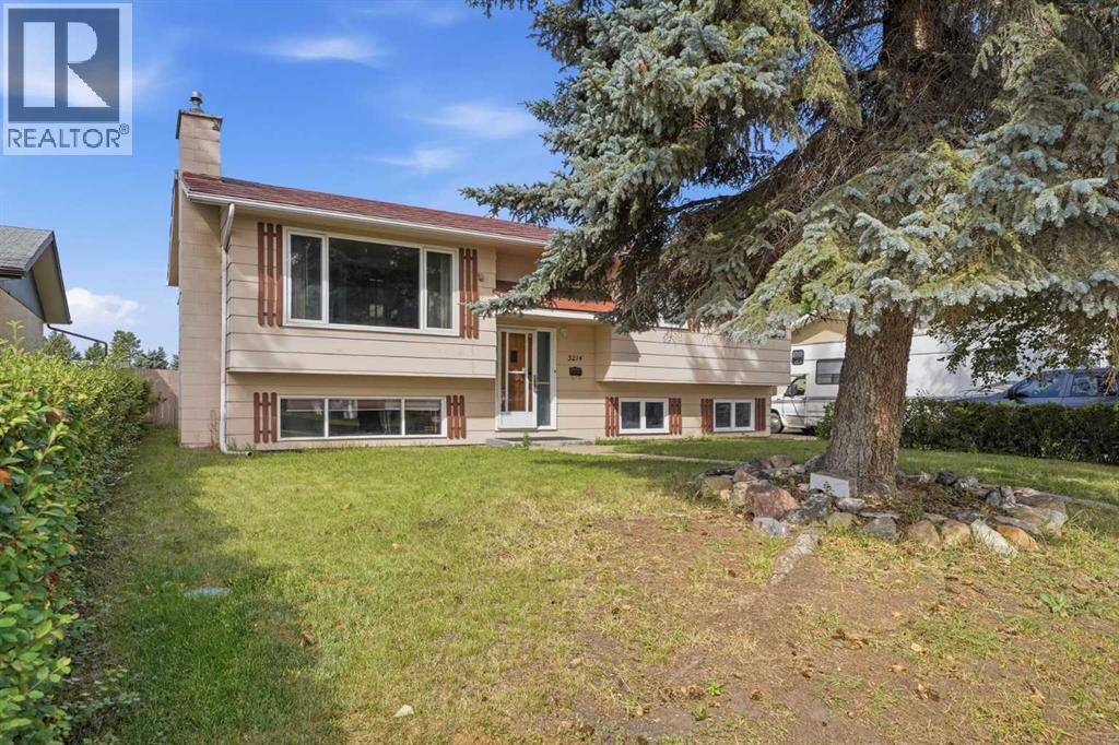 Listing photo – 3214 57 Avenue, Red Deer