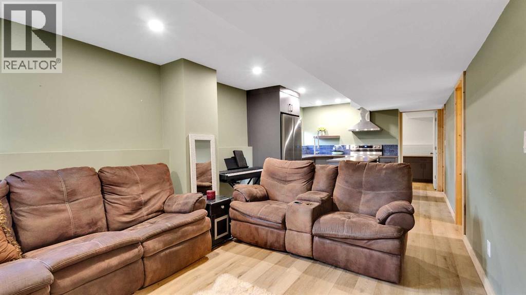 1514 19 Avenue N - 24