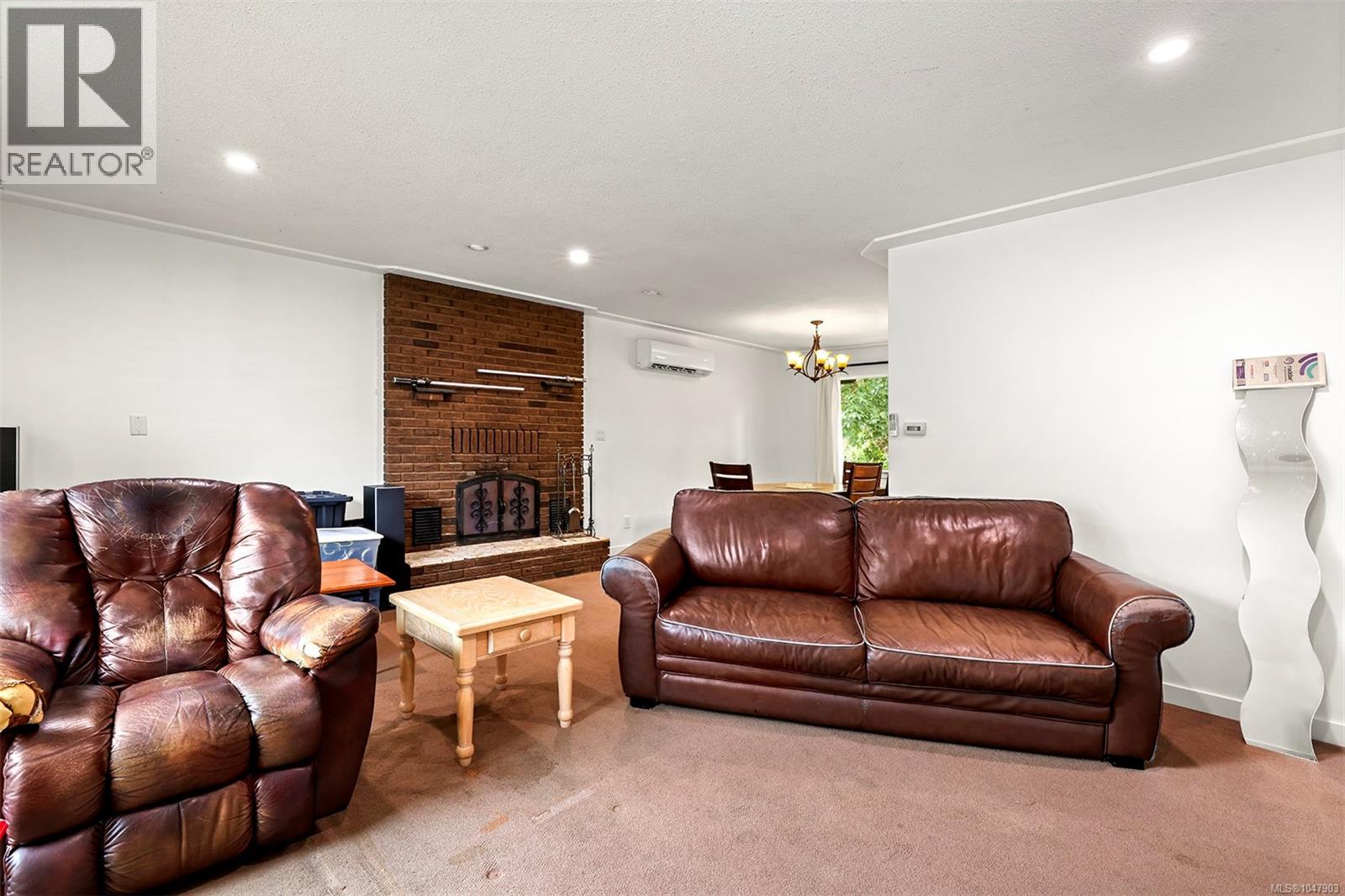 3158 Barford Cres - Image 5