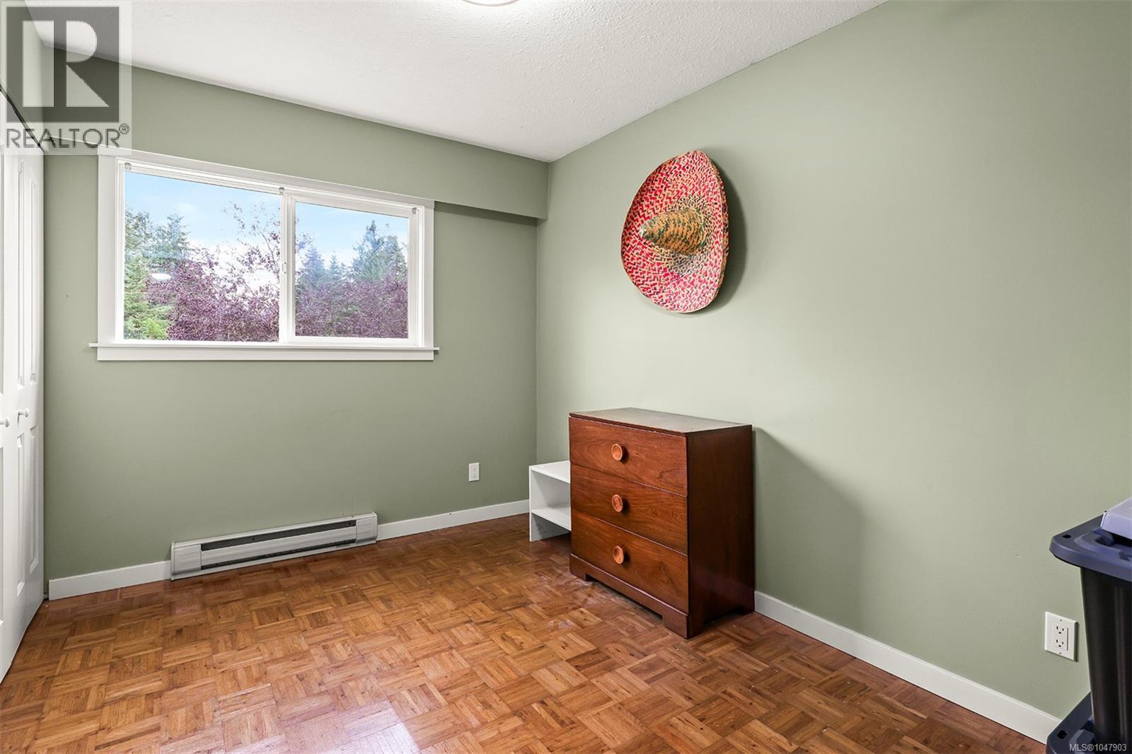 3158 Barford Cres - 22