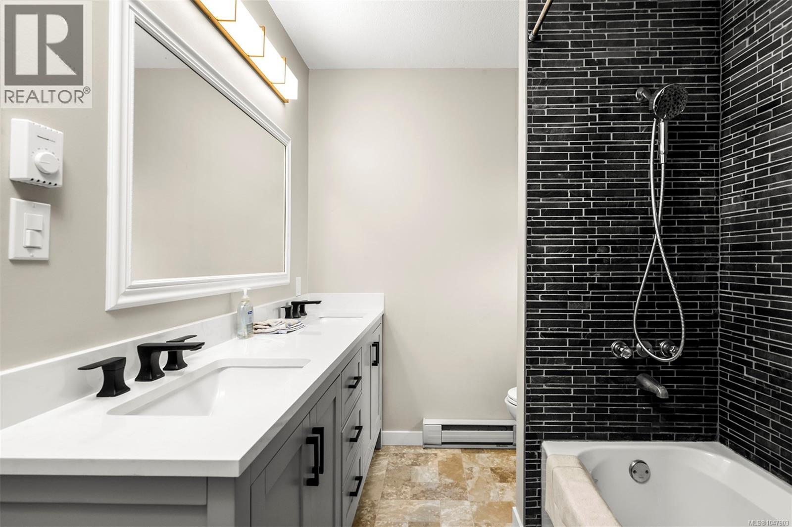 3158 Barford Cres - 24