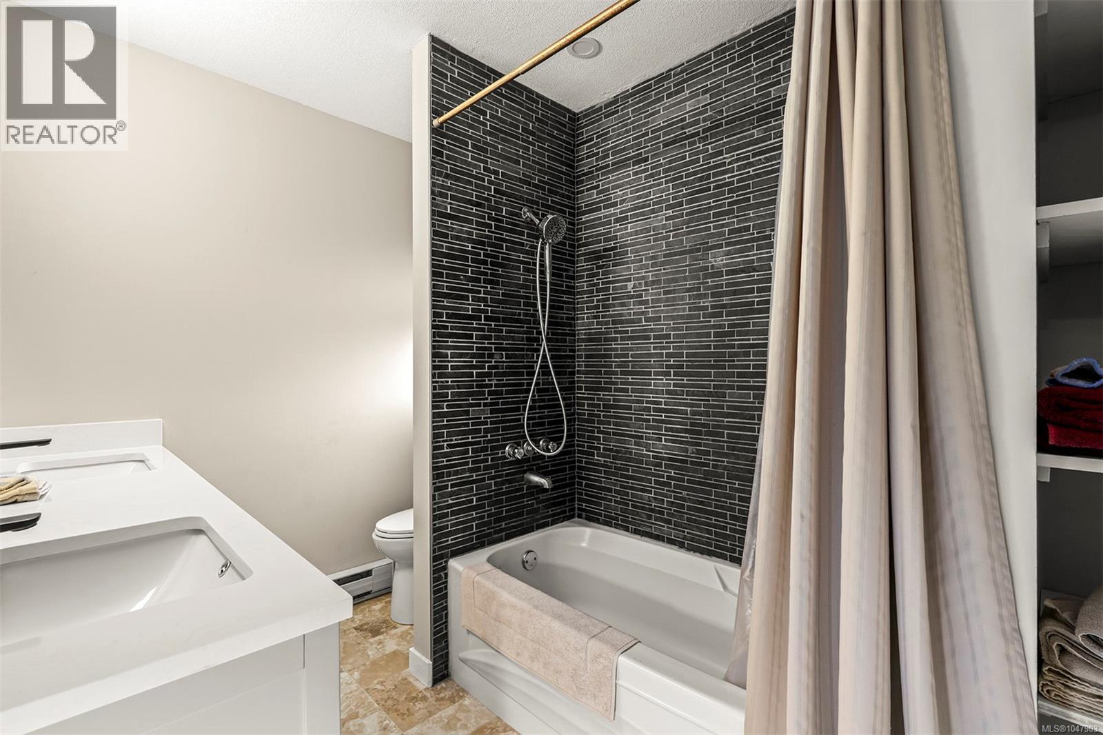 3158 Barford Cres - 23