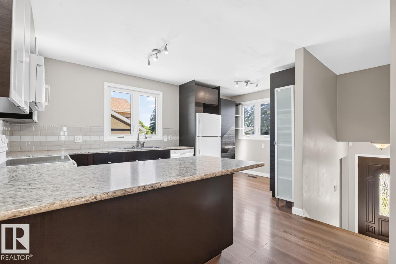 3524 51 ST NW - 11
