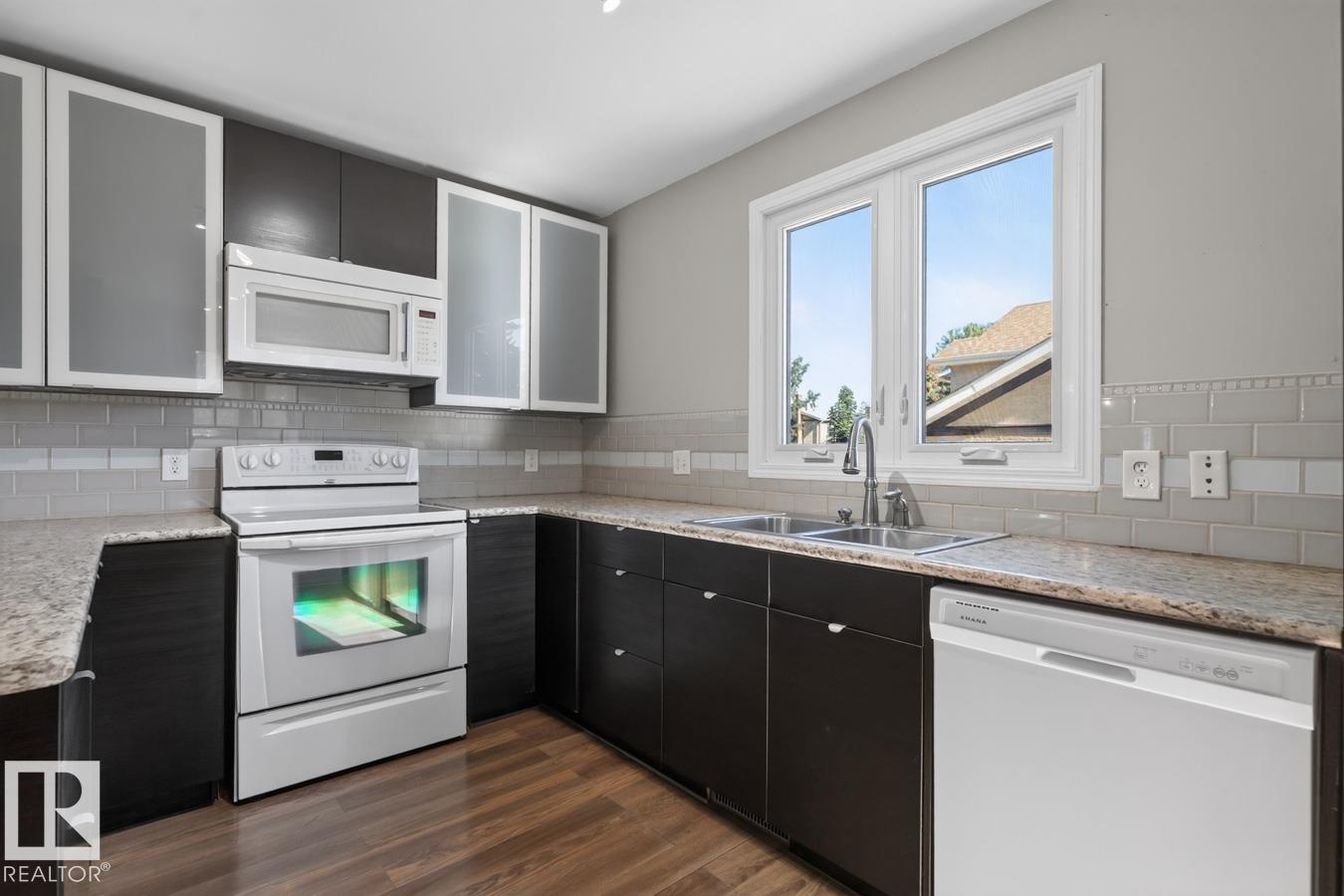 3524 51 ST NW - 14