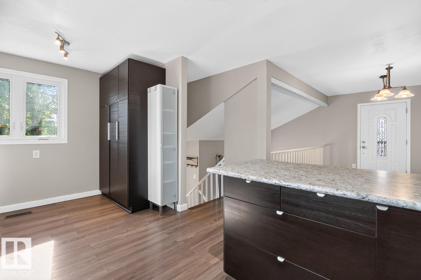 3524 51 ST NW - 16
