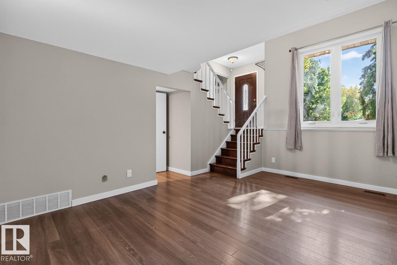 3524 51 ST NW - 26