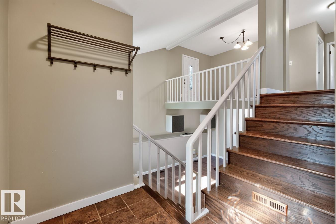 3524 51 ST NW - 9