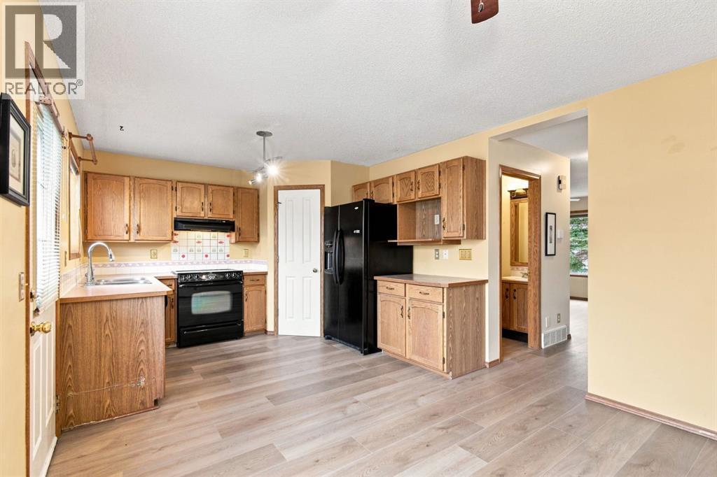 219 Coral Springs Circle NE, Calgary, Alberta, T3J3P7