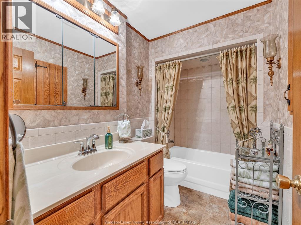 1048 COVENTRY COURT - 13