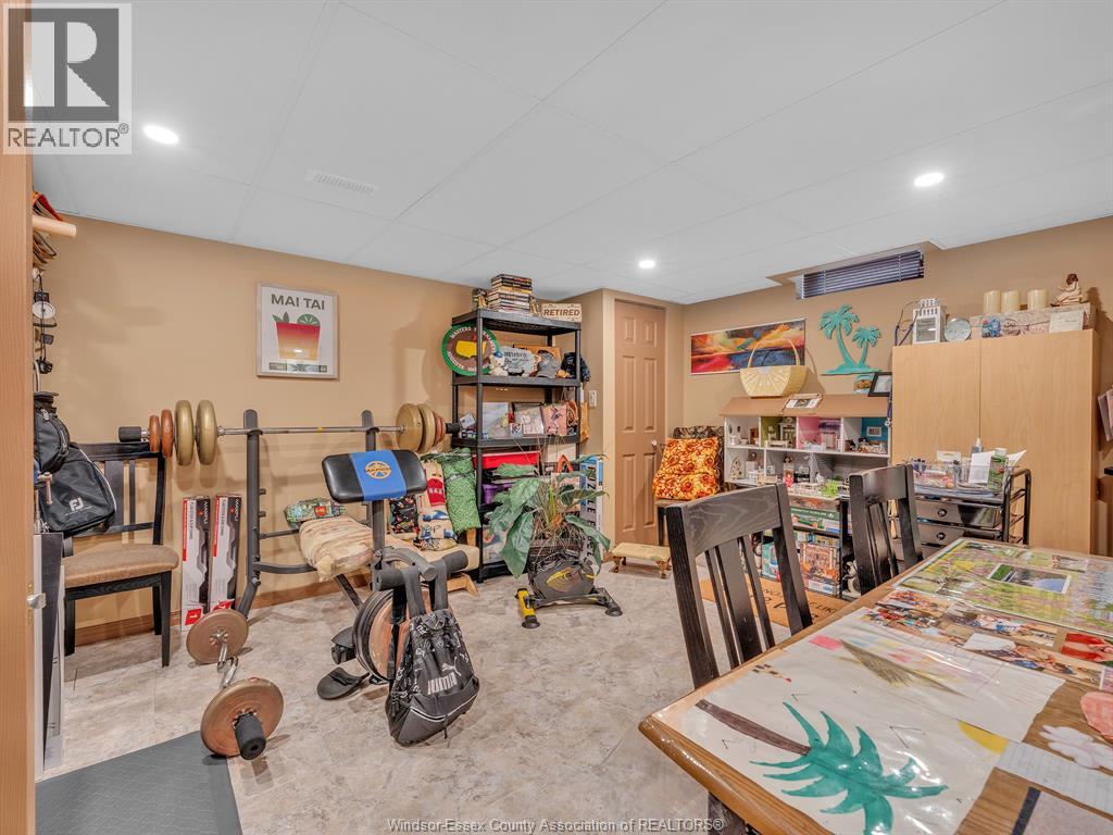 1048 COVENTRY COURT - Image 21
