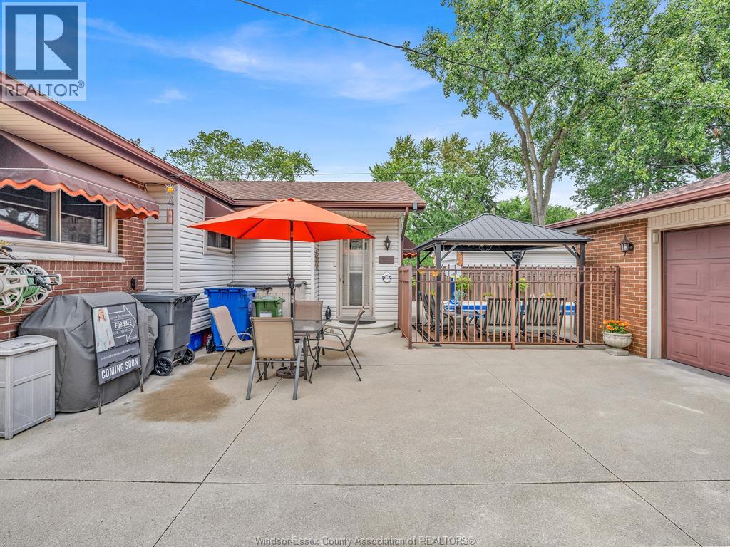 1048 COVENTRY COURT - 25