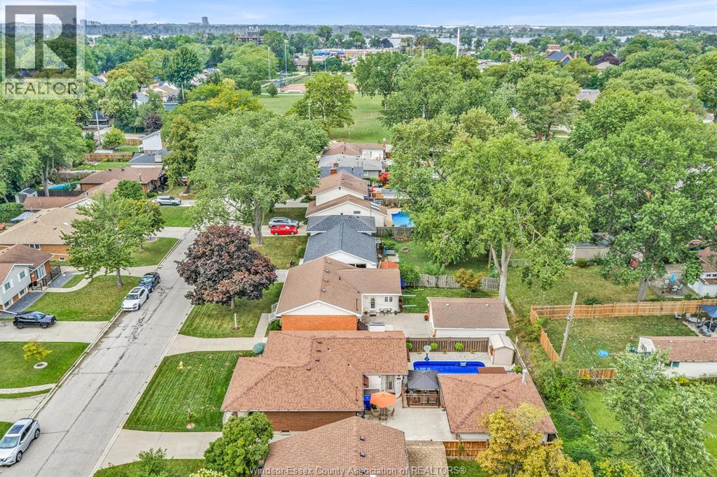 1048 COVENTRY COURT - 34