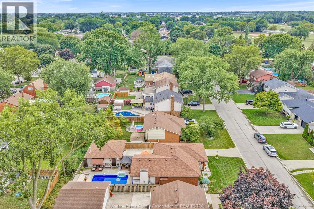 1048 COVENTRY COURT - 36