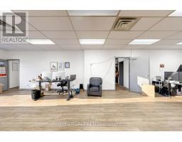 1581 Courtneypark Drive E, Mississauga, ON L5T1V9 Photo 11