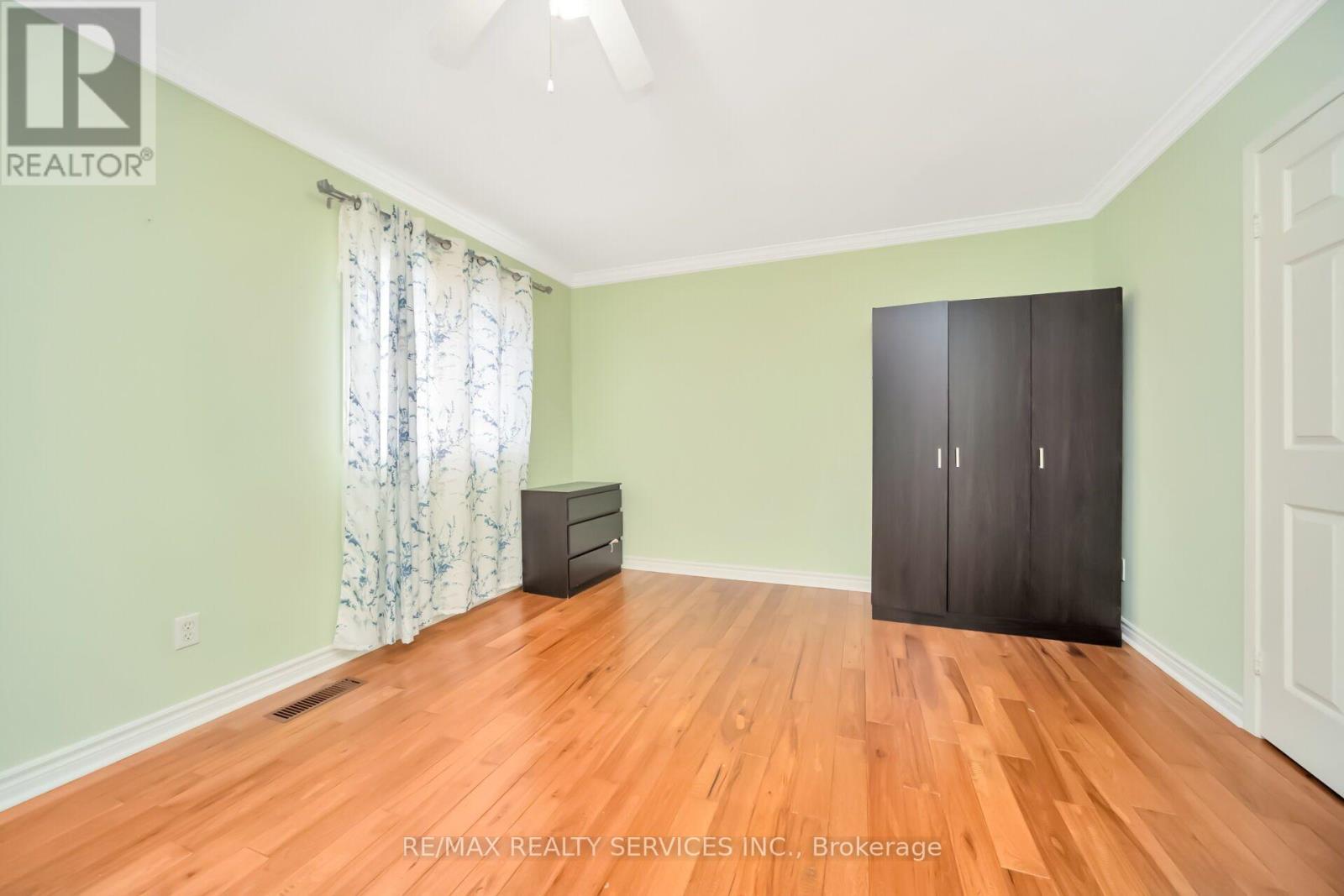 #68 68 BARONWOOD COURT - Image 21