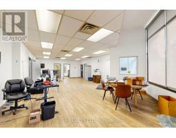 1581 Courtneypark Drive E, Mississauga, ON L5T1V9 Photo 8