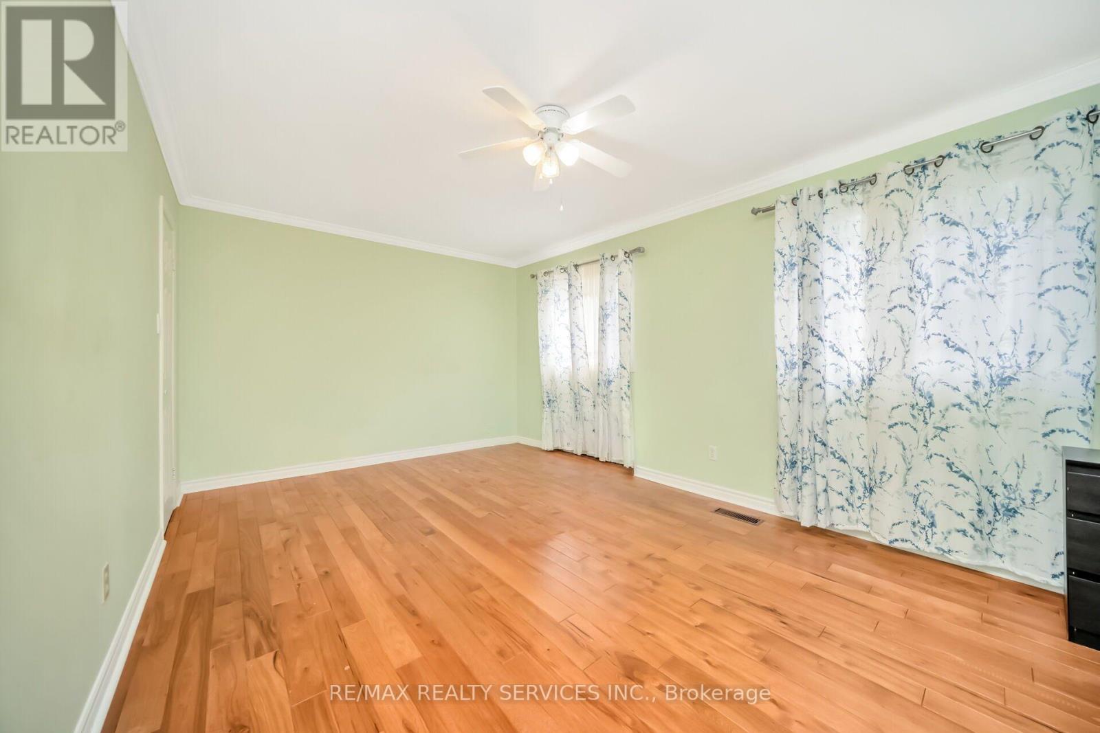 #68 68 BARONWOOD COURT - Image 19