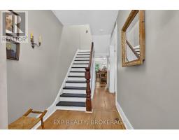 Primary Bedroom - 70 Livingston Avenue, Kingston, ON K7L4L4 Photo 6