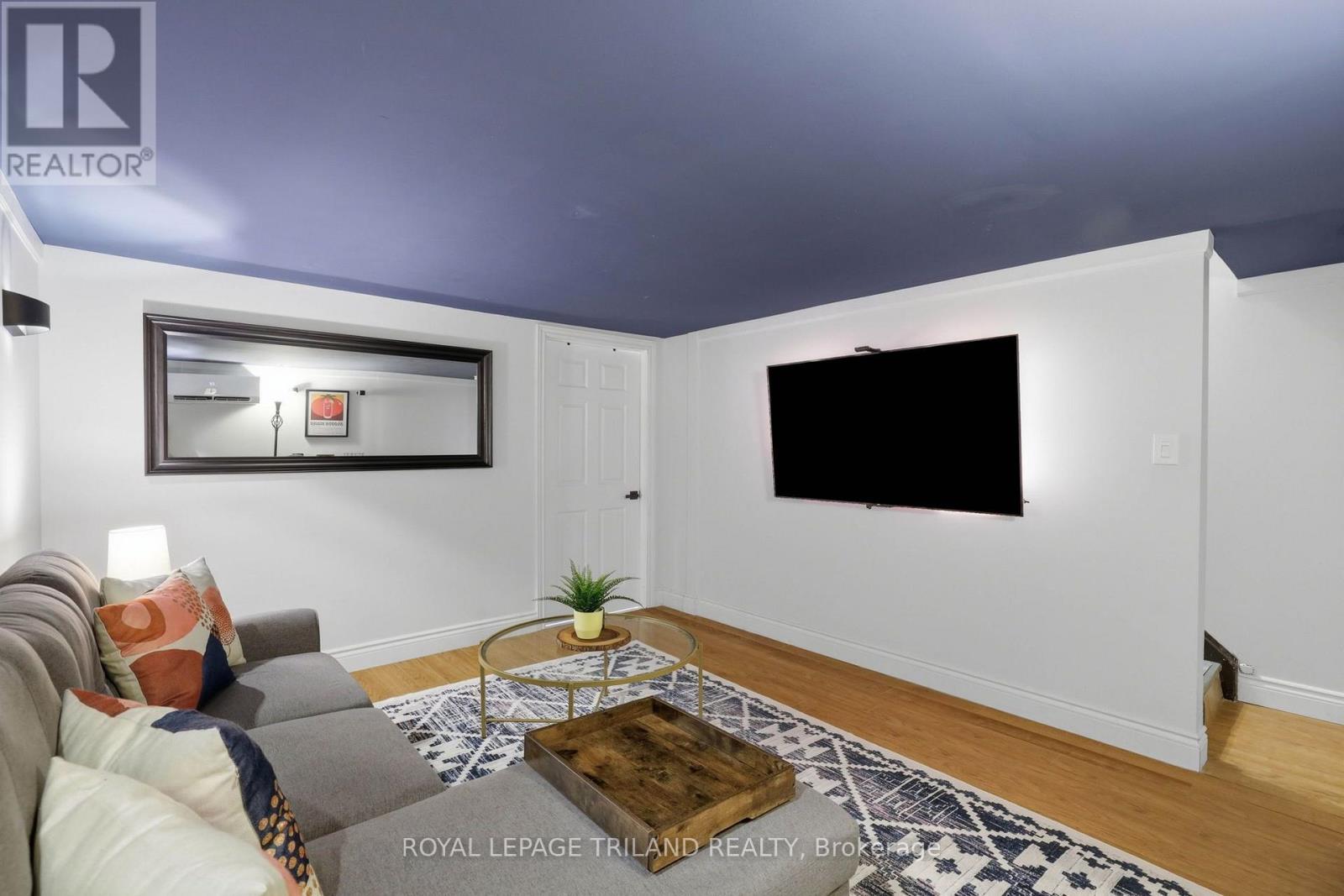 #81 825 DUNDALK DRIVE - 24