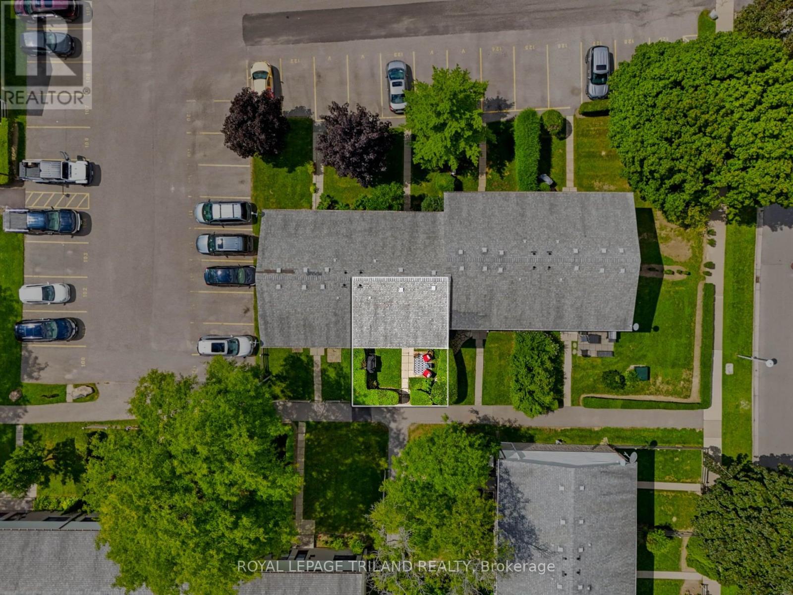 #81 825 DUNDALK DRIVE - 30