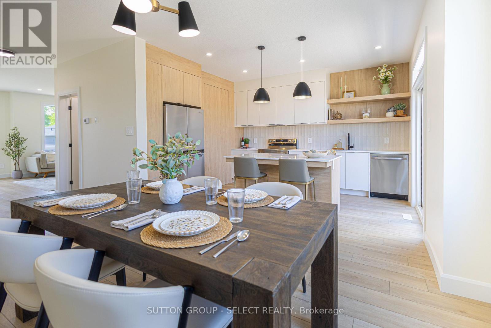 #26 233 UPPER QUEEN STREET - Image 17