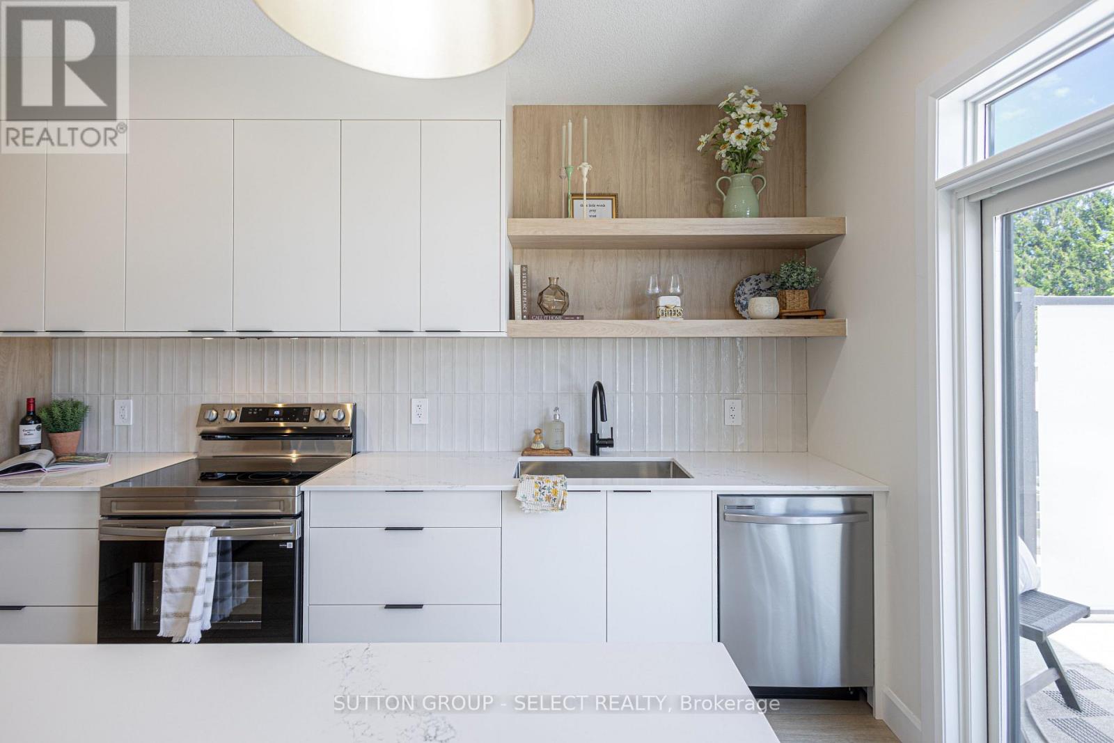 #26 233 UPPER QUEEN STREET - Image 22