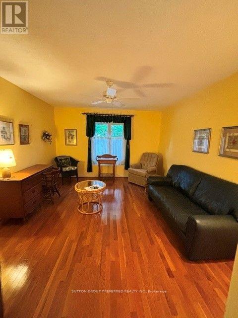 #40 60 FIDDLERS GREEN ROAD - 10