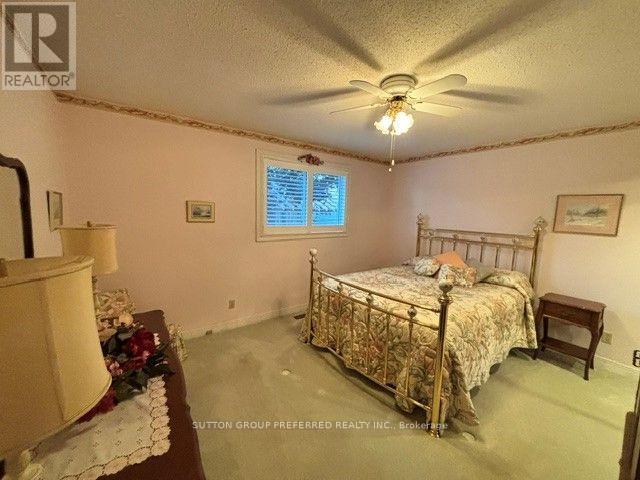 #40 60 FIDDLERS GREEN ROAD - 13