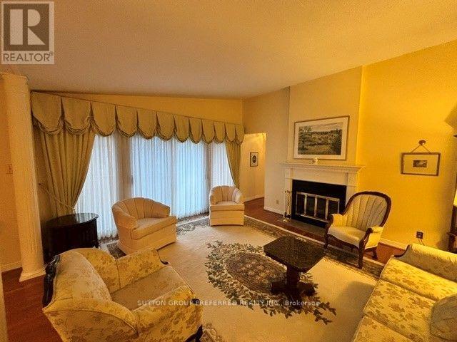 #40 60 FIDDLERS GREEN ROAD - 5