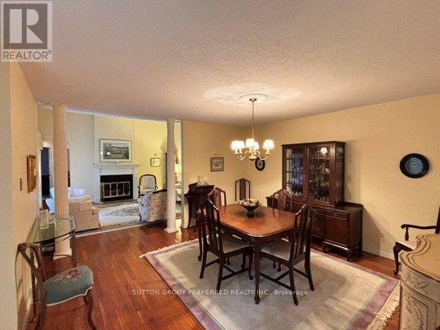 #40 60 FIDDLERS GREEN ROAD - Image 6