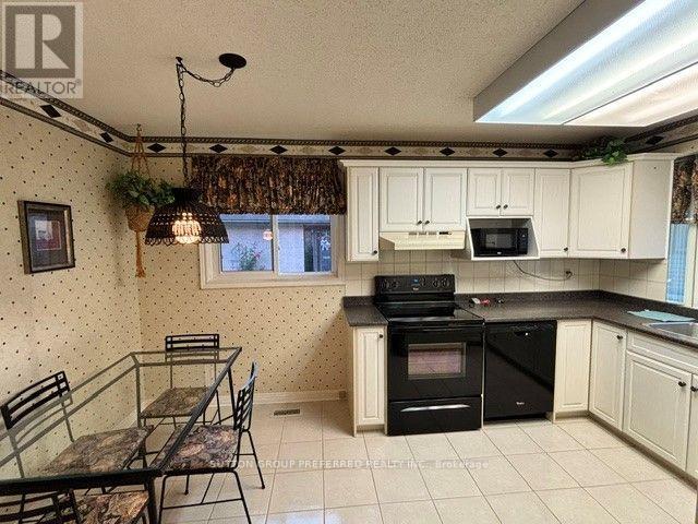 #40 60 FIDDLERS GREEN ROAD - 8