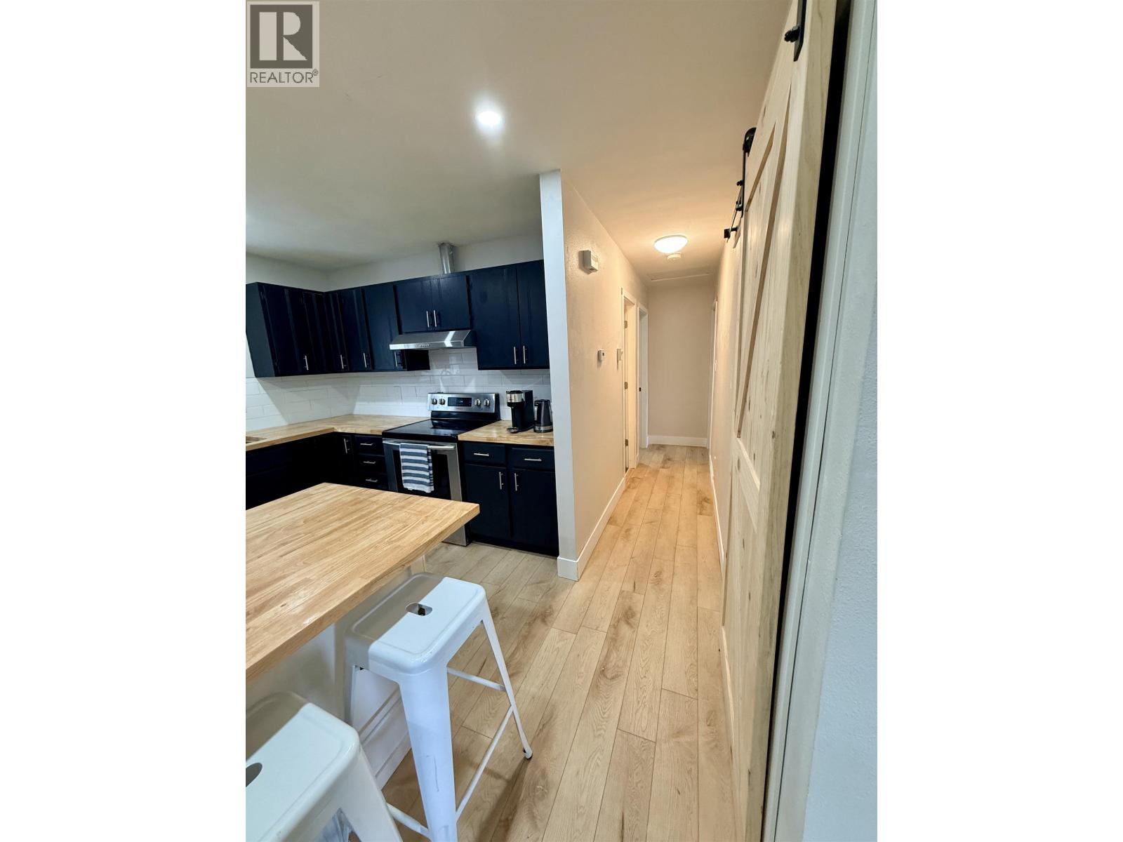 6024 KIM PLACE - 7