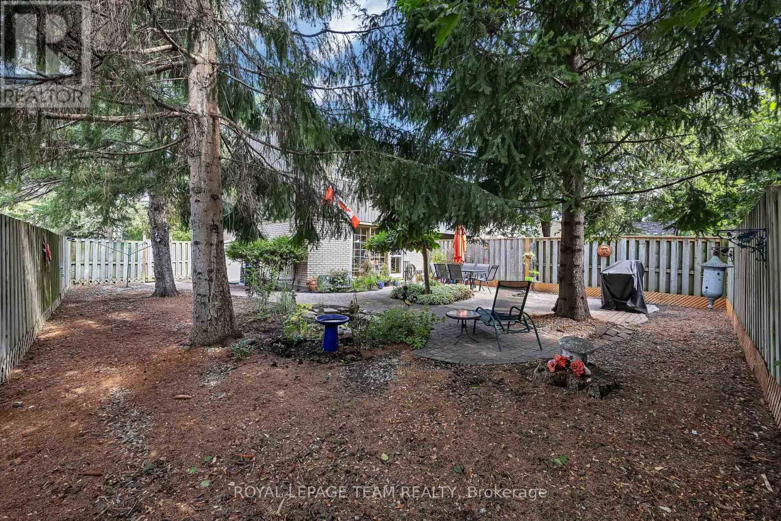 28 MONTEREY DRIVE - 25