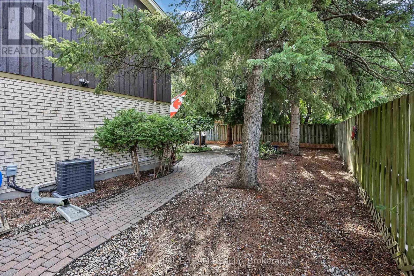 28 MONTEREY DRIVE - Image 27