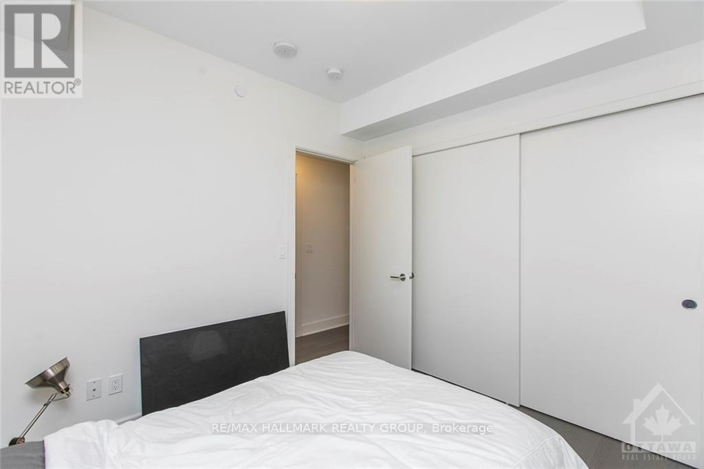 #905 255 BAY STREET - Image 10