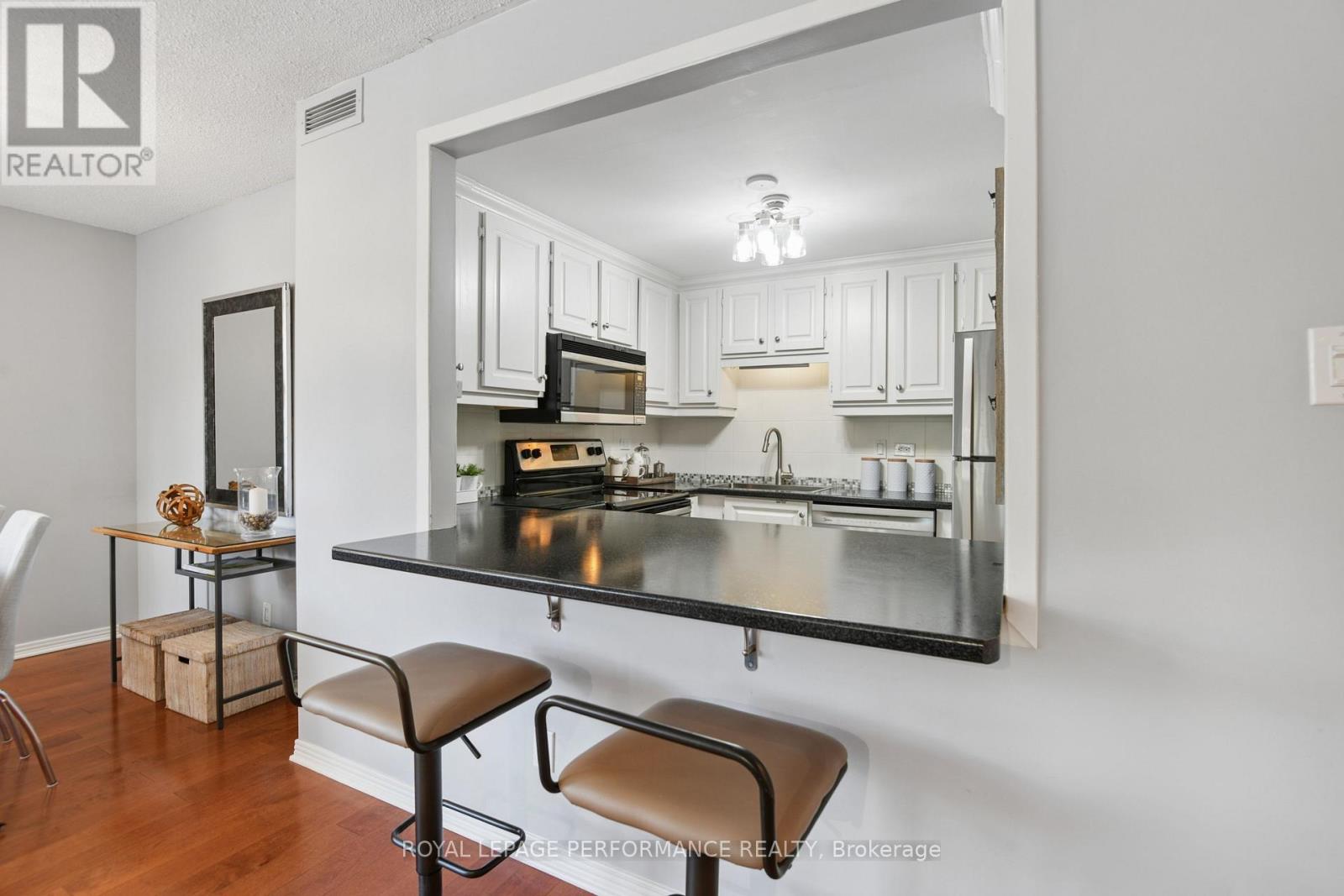 #201 317 METCALFE STREET - 16