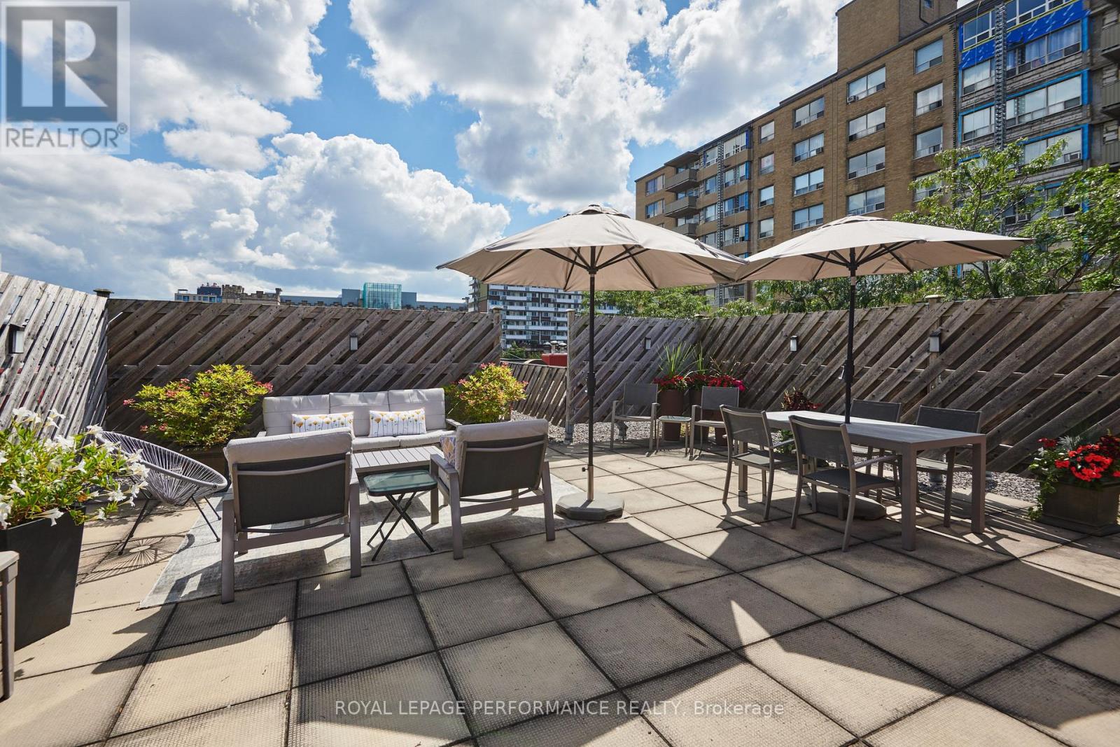 201 - 317 Metcalfe Street