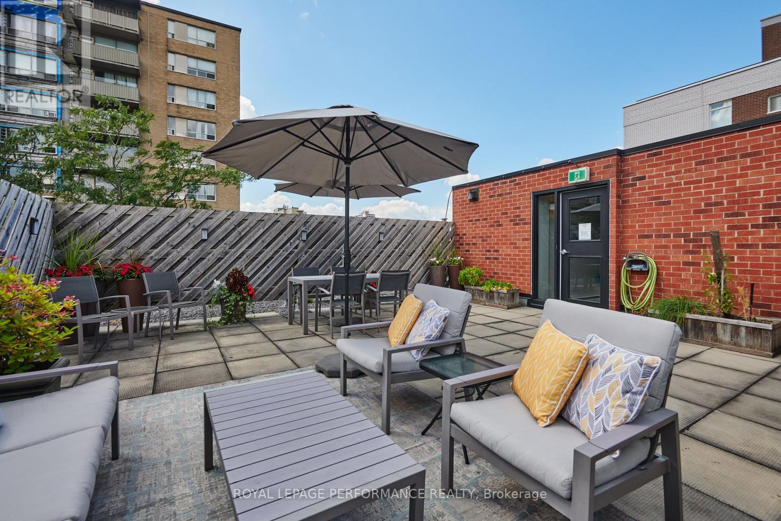 201 - 317 Metcalfe Street