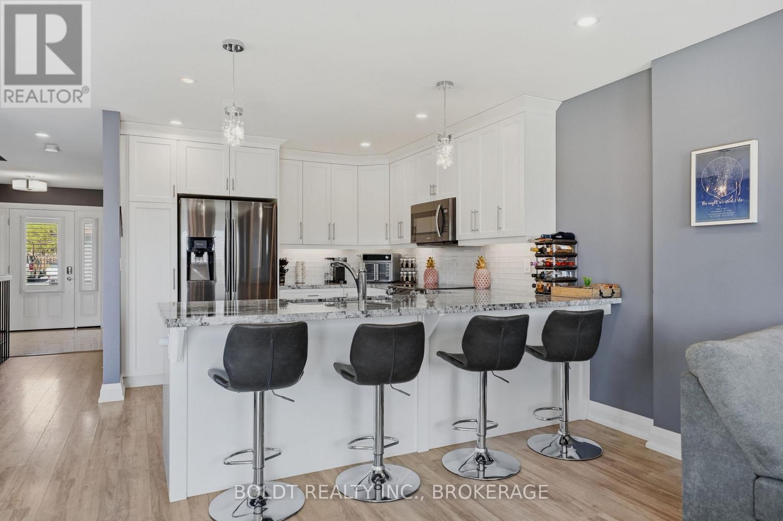 83 HILLVIEW ROAD - Image 10