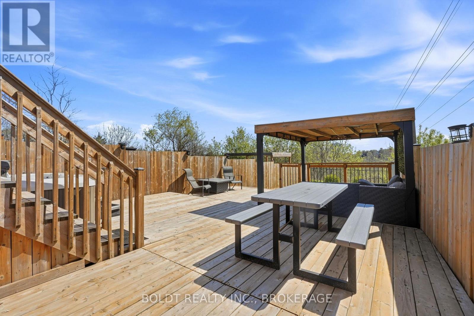 83 HILLVIEW ROAD - Image 31