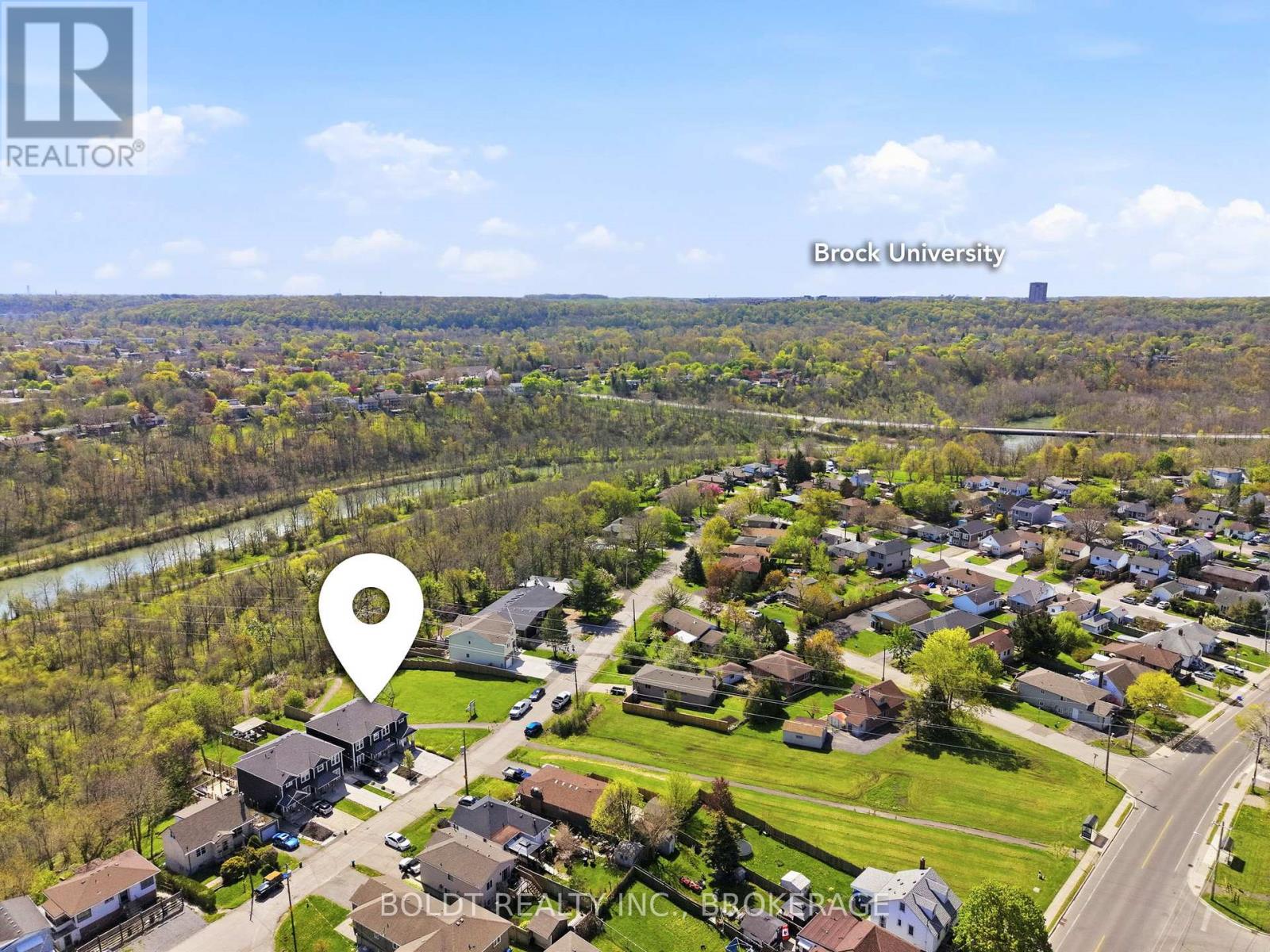 83 HILLVIEW ROAD - 36