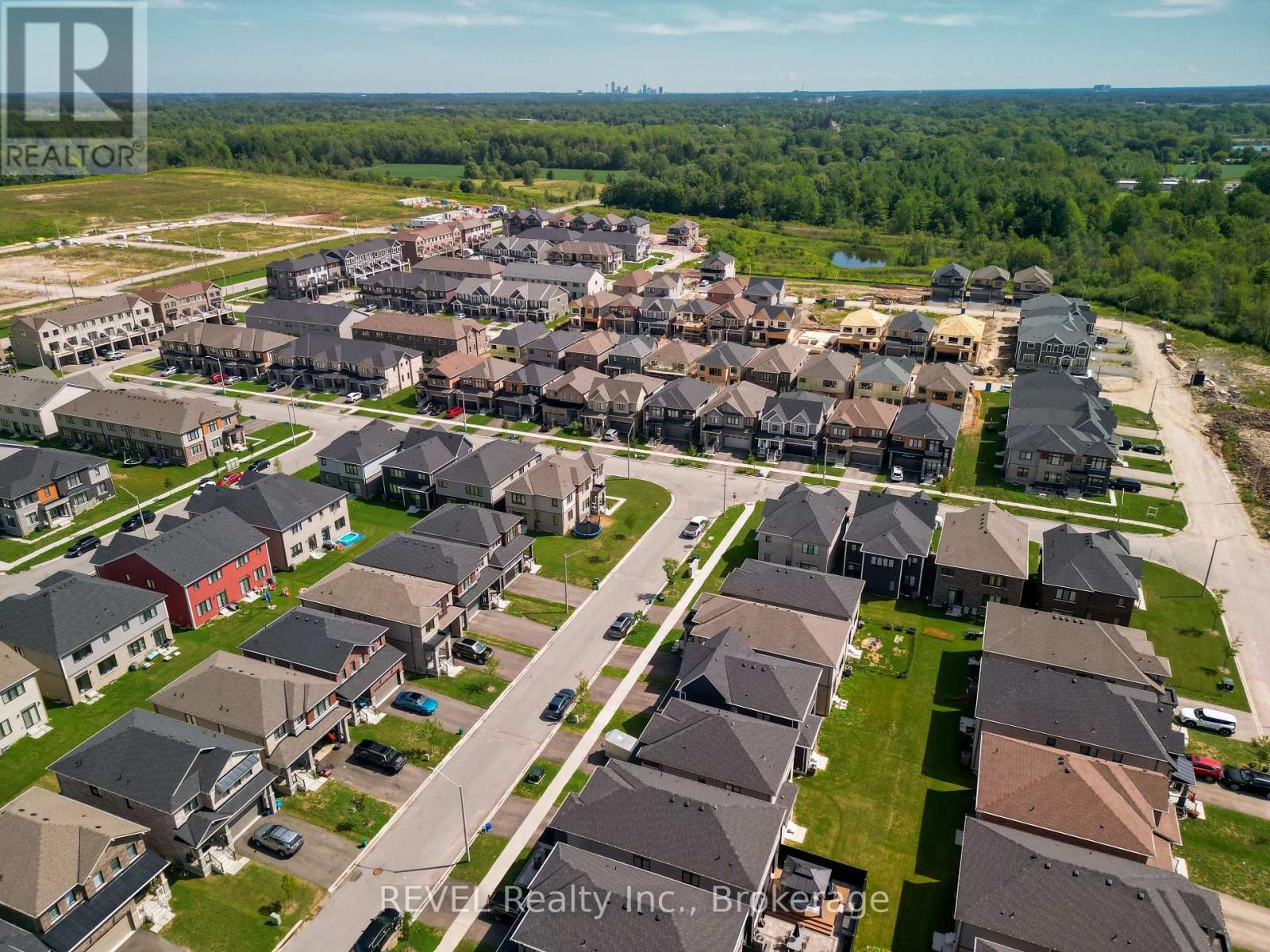 111 SUNFLOWER CRESCENT - 27